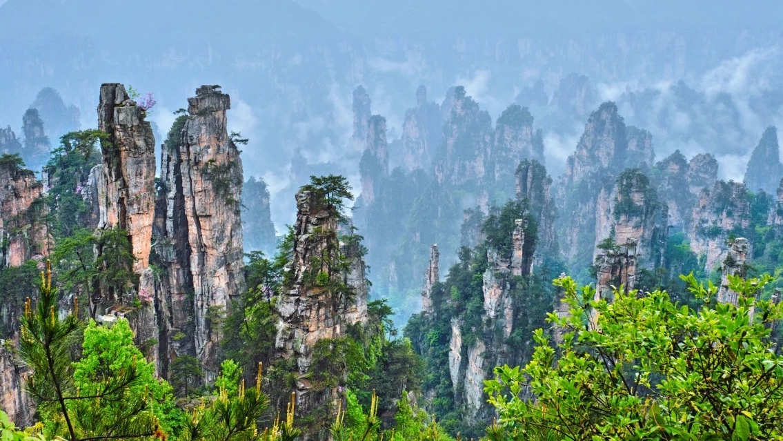张家界：奇峰异石，人间仙境