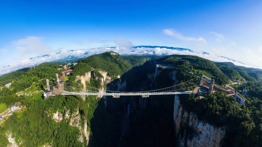 张家界：奇峰异石，人间仙境
