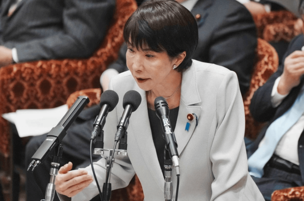 高市早苗闯下大祸,美国发现中国动了真格,一句不敢提出兵台海 (图1) 高市早苗闯下大祸,美国发现中国动了真格,一句不敢提出兵台海 (图1)