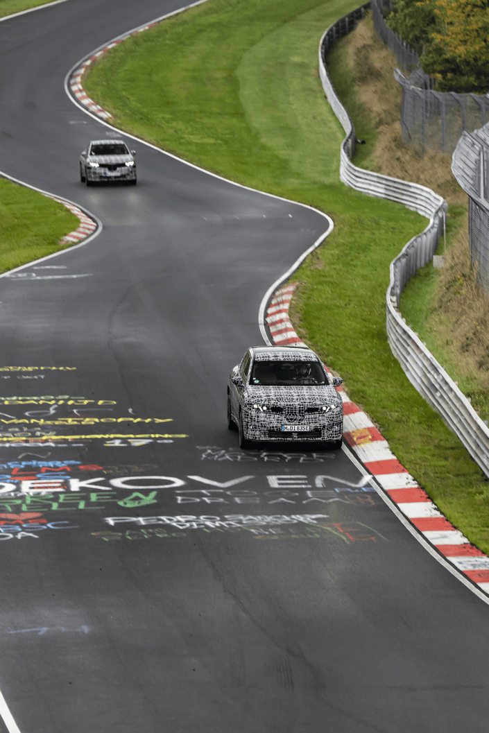 国产新世代BMW iX3正进行纽北赛道例行测试(图1) 国产新世代BMW iX3正进行纽北赛道例行测试(图1)