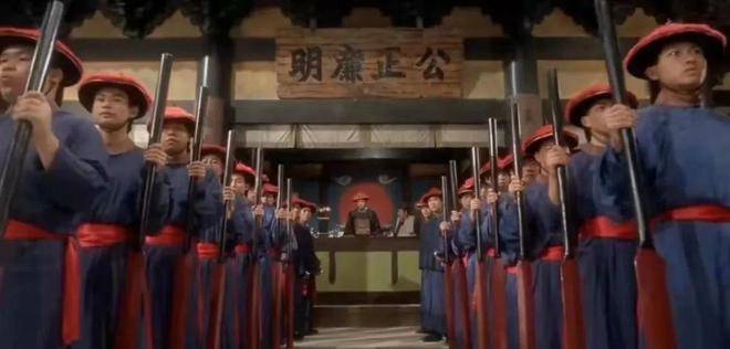 看似威风的古代衙役，薪水折合人民币月薪仅 225 元？ (图2)