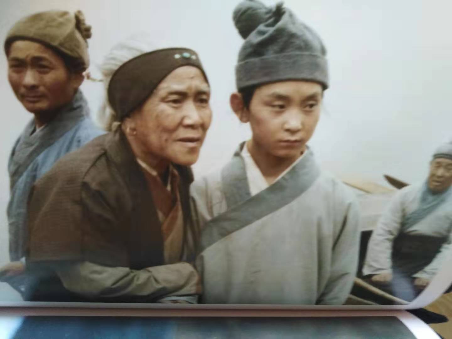 读《红楼梦》:刘姥姥哪是普通农妇,早年也是有头有脸的人物 (图1) 读《红楼梦》:刘姥姥哪是普通农妇,早年也是有头有脸的人物 (图1)