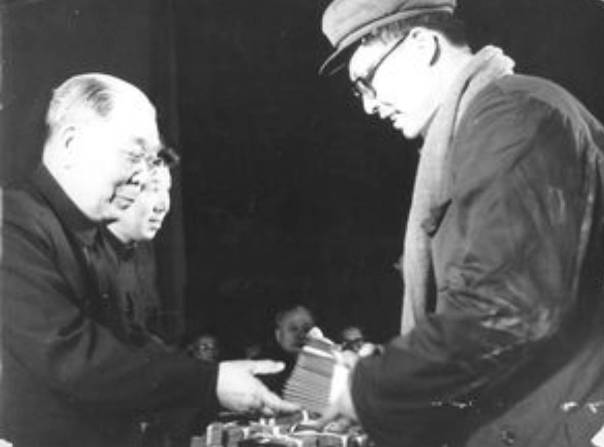 想起严济慈和胡适的对话 (图2)