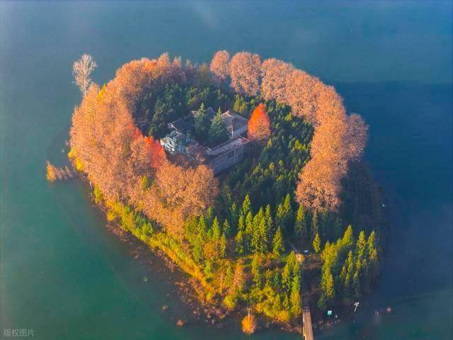 贵州威宁藏惊喜！1 片云海美到窒息，2200 米高原的冬日限定仙境 (图10)