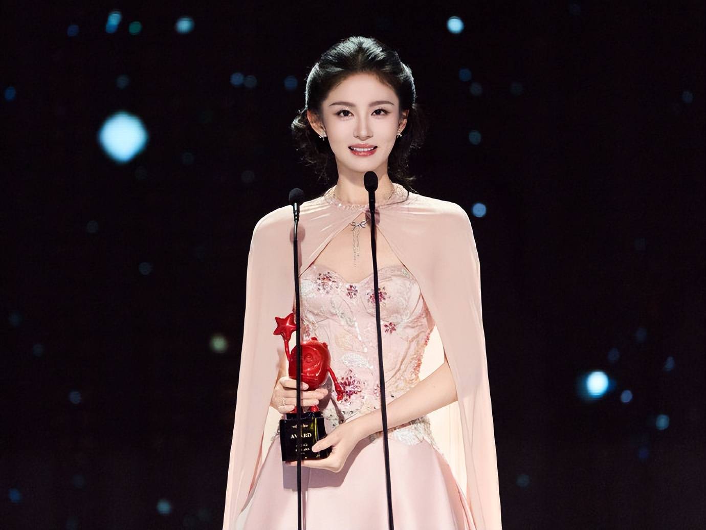 于正说赵晴每天运动超过六小时，网友质疑：武术演员都坚持不下来 (图4)