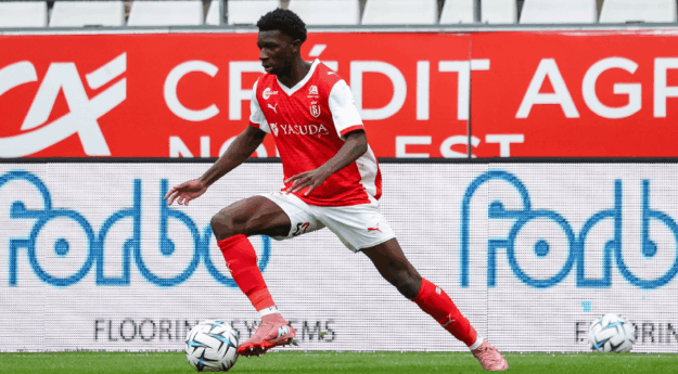 14场4球!19岁非洲中场天才新星横空出世,两大欧洲豪门都想签他 (图1) 14场4球!19岁非洲中场天才新星横空出世,两大欧洲豪门都想签他 (图1)