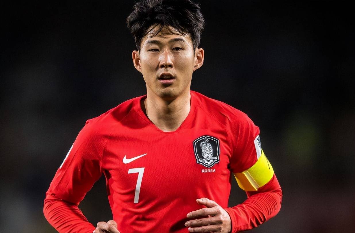 世界杯亚洲4队命运各异,韩国上上签,日本谁也不怵,一队命苦进了死亡小组 (图2) 世界杯亚洲4队命运各异,韩国上上签,日本谁也不怵,一队命苦进了死亡小组 (图2)