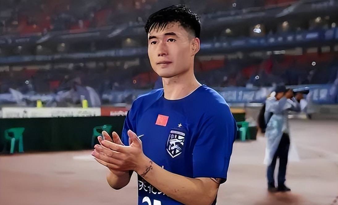 中超刚刚落幕,武汉三镇就迎来一个致命坏消息,明年保级彻底悬了 (图4) 中超刚刚落幕,武汉三镇就迎来一个致命坏消息,明年保级彻底悬了 (图4)