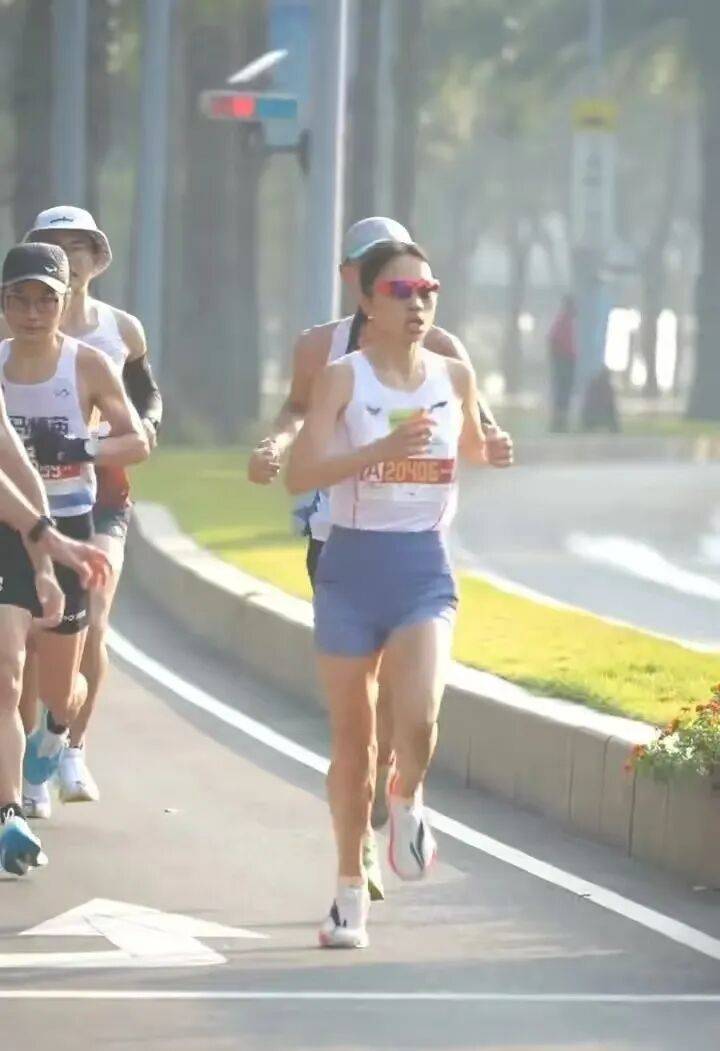 “最快女护士”张水华，近2个月获超20万奖金 (图1)