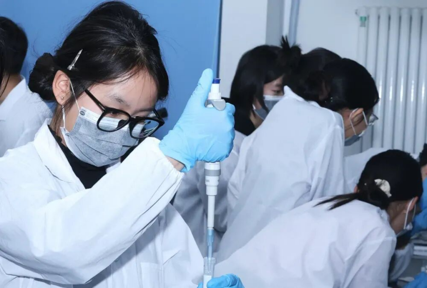 tU3RBgjjE5OGEfx4.png image.png