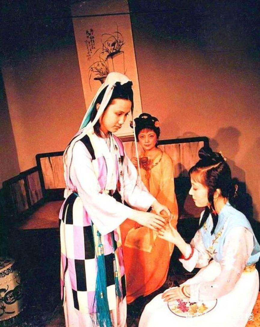 《红楼梦》里,最嫌刘姥姥的不是黛玉,是妙玉(图2) 《红楼梦》里,最嫌刘姥姥的不是黛玉,是妙玉(图2)