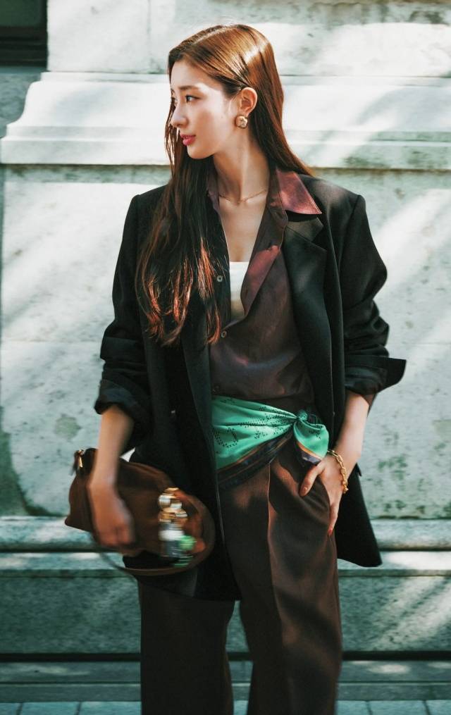 穿对流行的巧克力色，引爆优雅气场！这三招搭配术告别单调 (图15)