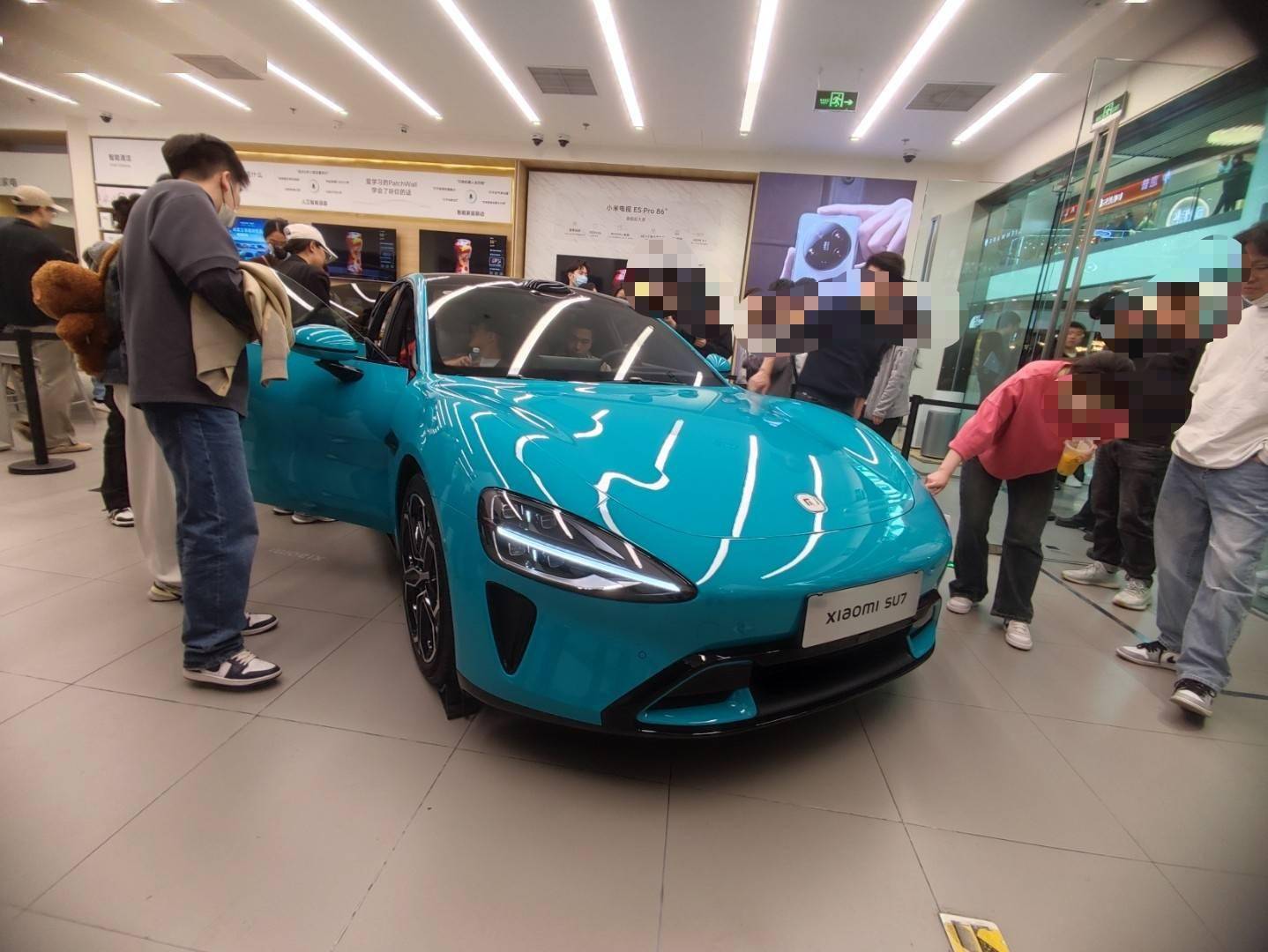 小米被曝多业务线人事调整，全国将优化上千家门店 (图1)