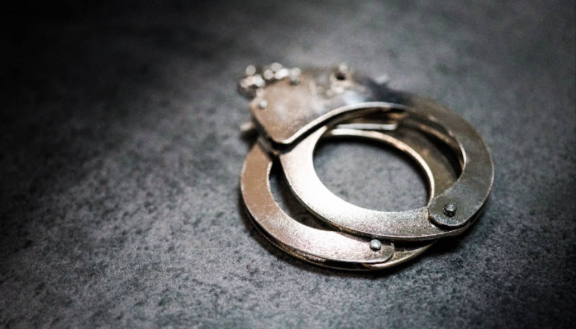 收受巨额财物、“靠石油吃石油”，中国海油原副总经理袁光宇被公诉(图1)