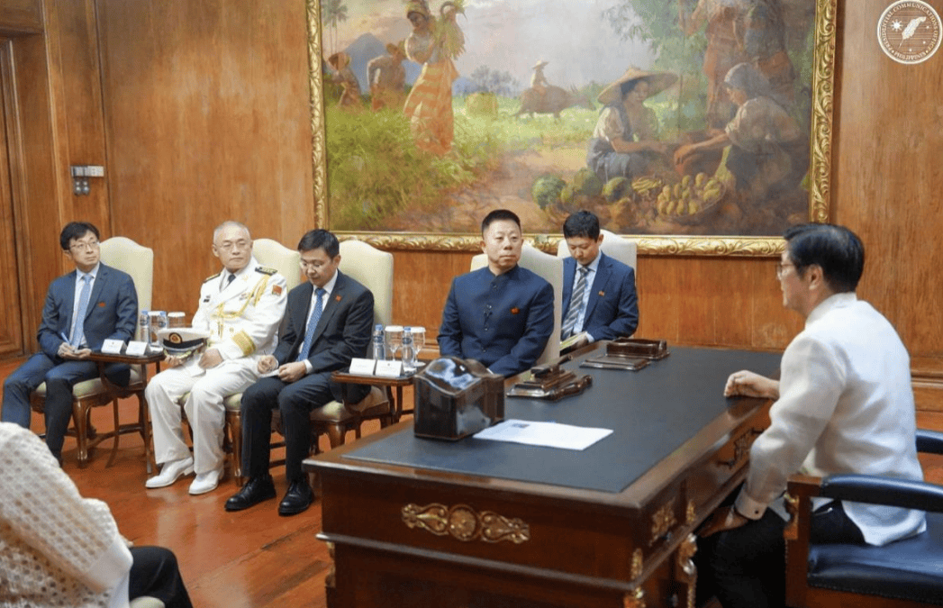 中国终于派出新大使，马科斯前所未有的热情，希望中方答应一件事 (图2)