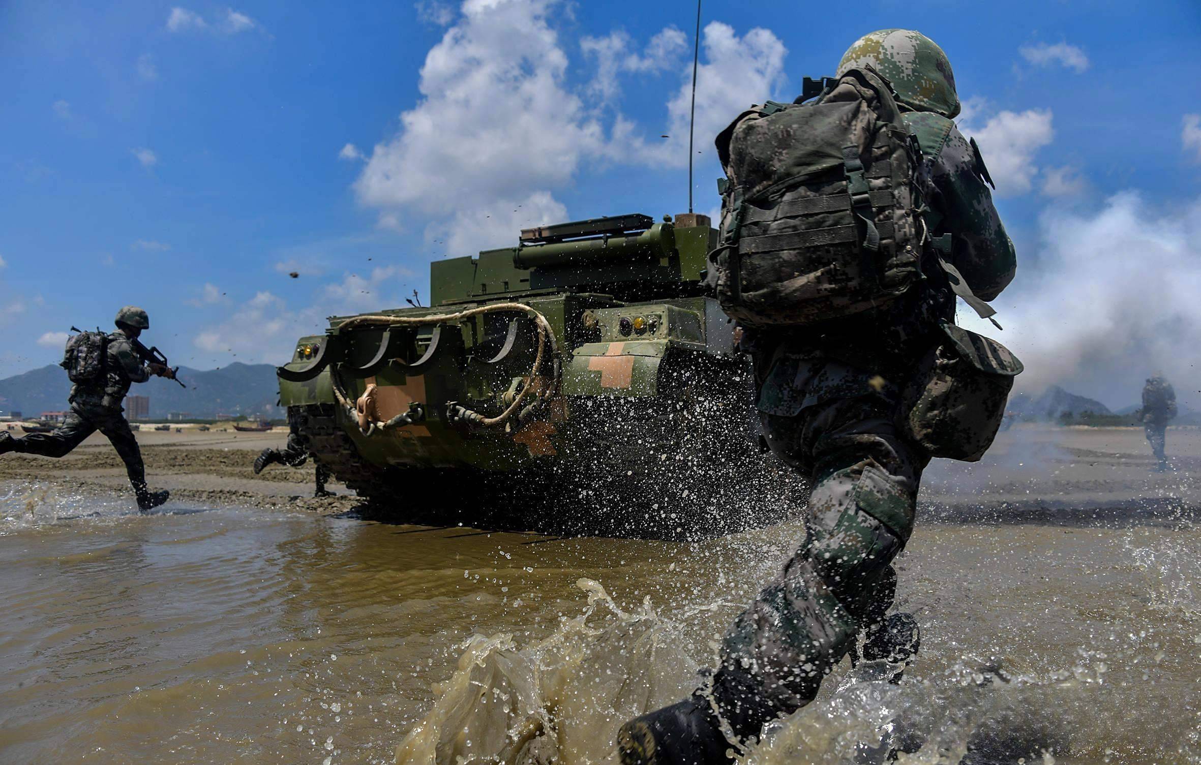 大刀向鬼子们的头上砍去！东部战区今日发布海报，对日称呼很直接 (图5)