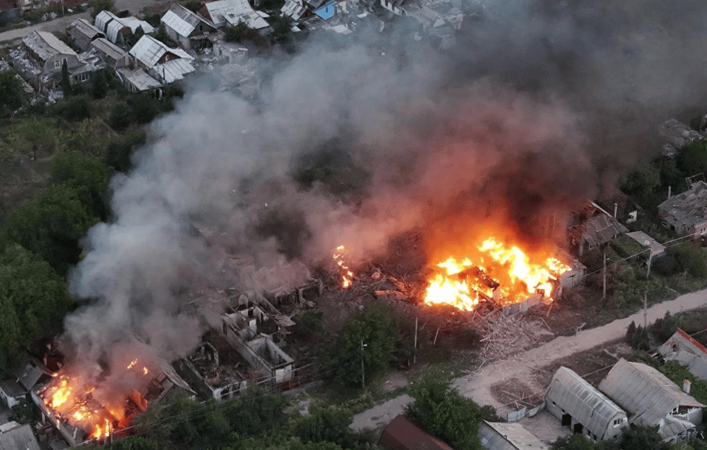 乌克兰松口不加入北约了，泽连斯基立场彻底反转，基辅同时给美俄划红线！ (图1)
