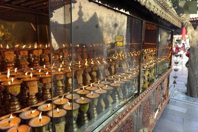 万盏灯火映长安！广仁寺燃灯节引万人奔赴，藏着西安文旅密码 (图11)