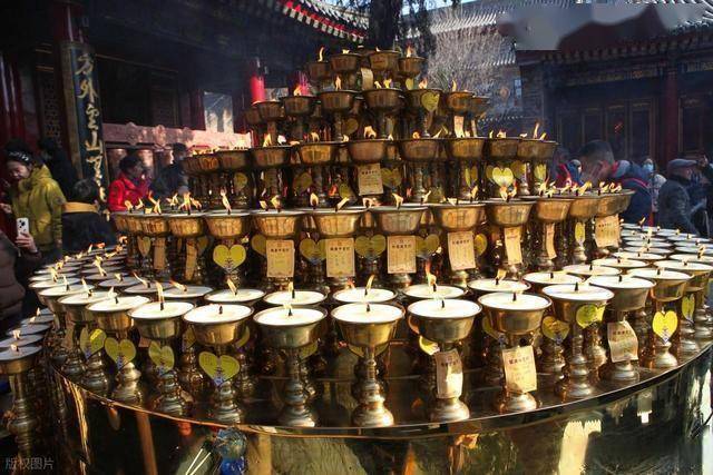 万盏灯火映长安！广仁寺燃灯节引万人奔赴，藏着西安文旅密码 (图6)