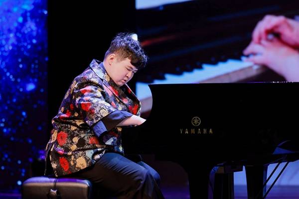 “艺韵全球・乐育英才” 公益音乐会启幕 音乐为桥，让每颗心灵并肩绽放(图6)