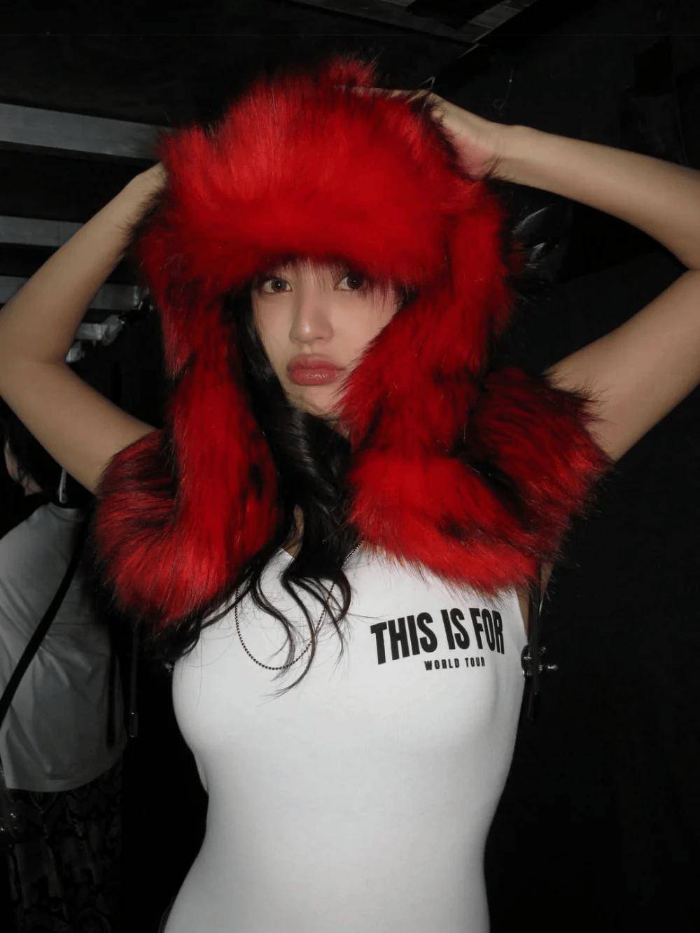 知名女团爱豆画报级美貌引关注，韩网友称赞：堪比官方写真拍摄 (图1)