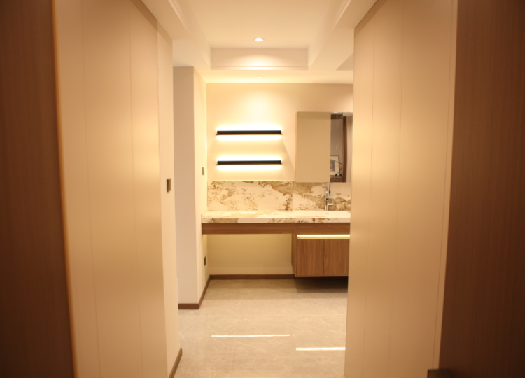 4RoLWovnA9nth8il.png image.png