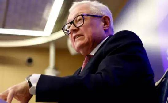 泽连斯基心愿达成?欧洲10国将派驻军,特朗普提出要求,俄罗斯决不同意! (图3) 泽连斯基心愿达成?欧洲10国将派驻军,特朗普提出要求,俄罗斯决不同意! (图3)