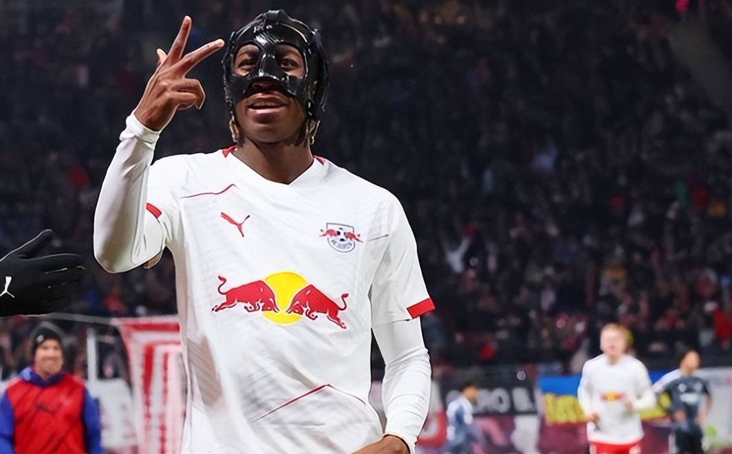 16场10球！19岁天才边锋横空出世，利物浦找到萨拉赫接班人，开价1亿欧 (图2)