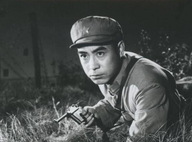 20岁参军，22岁荣立一等功，24岁凭借牛棚中发现的一物，彪炳千秋 (图4)