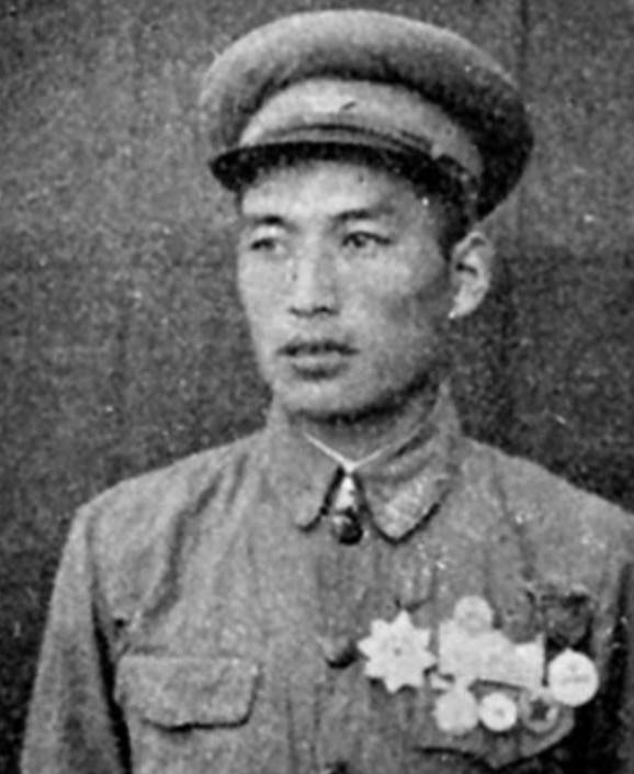 20岁参军，22岁荣立一等功，24岁凭借牛棚中发现的一物，彪炳千秋 (图1)