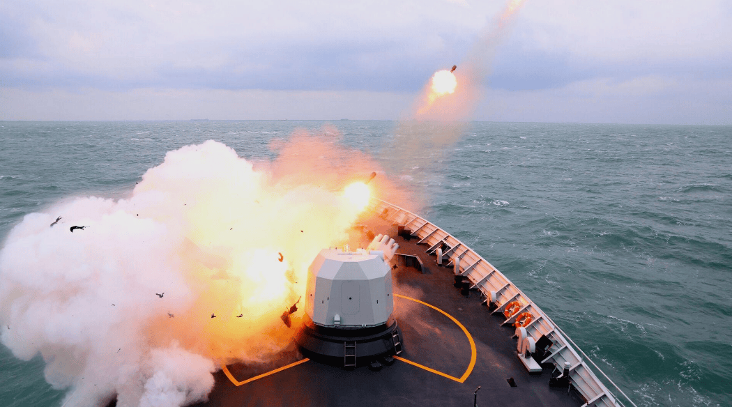  高市早苗没料到，先等来的不是中方回复，而是解放军的实弹演练 (图2)