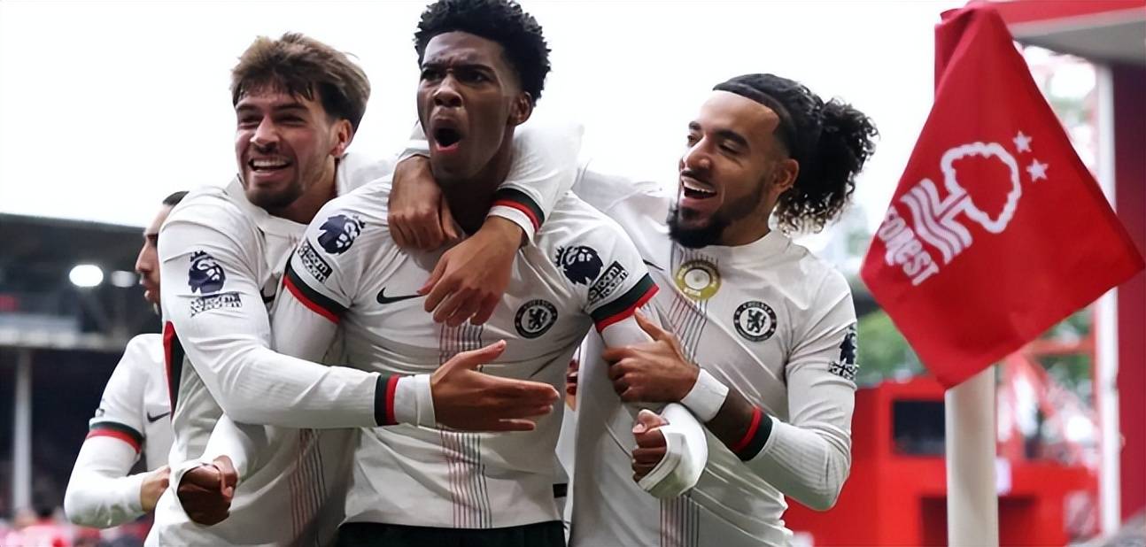 为补强后防，曼城盯上切尔西天才全能后卫，拜仁来抢，蓝军不放人 (图2)