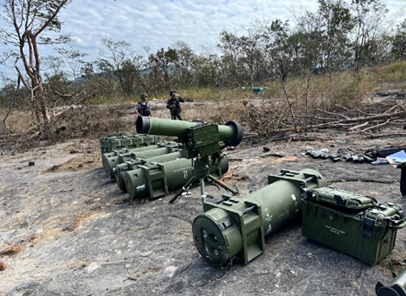 中国先进反坦克导弹落入泰军手，柬军高地失守，装备虽好也需会用 (图2)