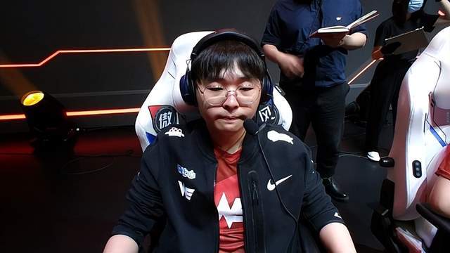 前LPL一线上单转型当陪玩，发现致富路时薪超1K？解说都惊呆了！ (图4)