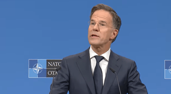 北约秘书长发表“侮辱”俄飞行员和舰长言论，克宫发声 (图2)