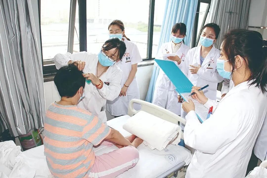 探访西安市中医医院老年病科的温情医疗(图2) 图片