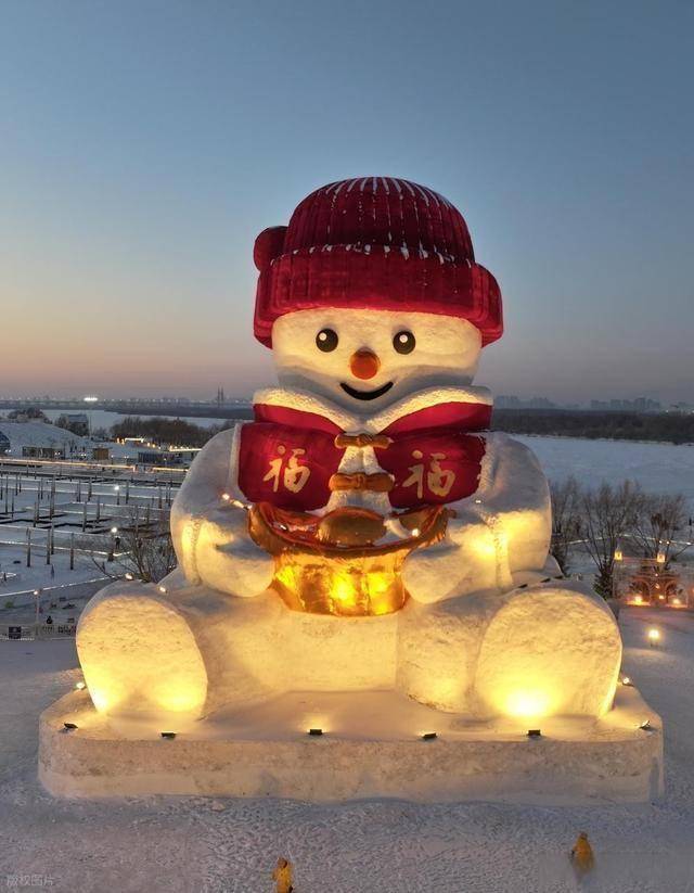 26米福娃雪人刷屏！挖出来的冰雪顶流，藏着冷资源变热经济的密码 (图13)