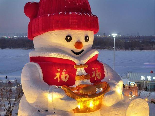 26米福娃雪人刷屏！挖出来的冰雪顶流，藏着冷资源变热经济的密码 (图15)