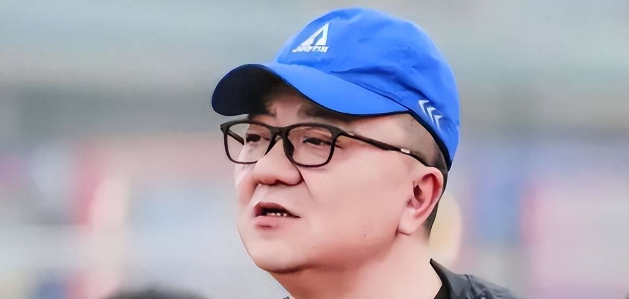 董路自称做青训不图赚钱，愿免费把足球小将送人，高调言论引发热议 (图2)