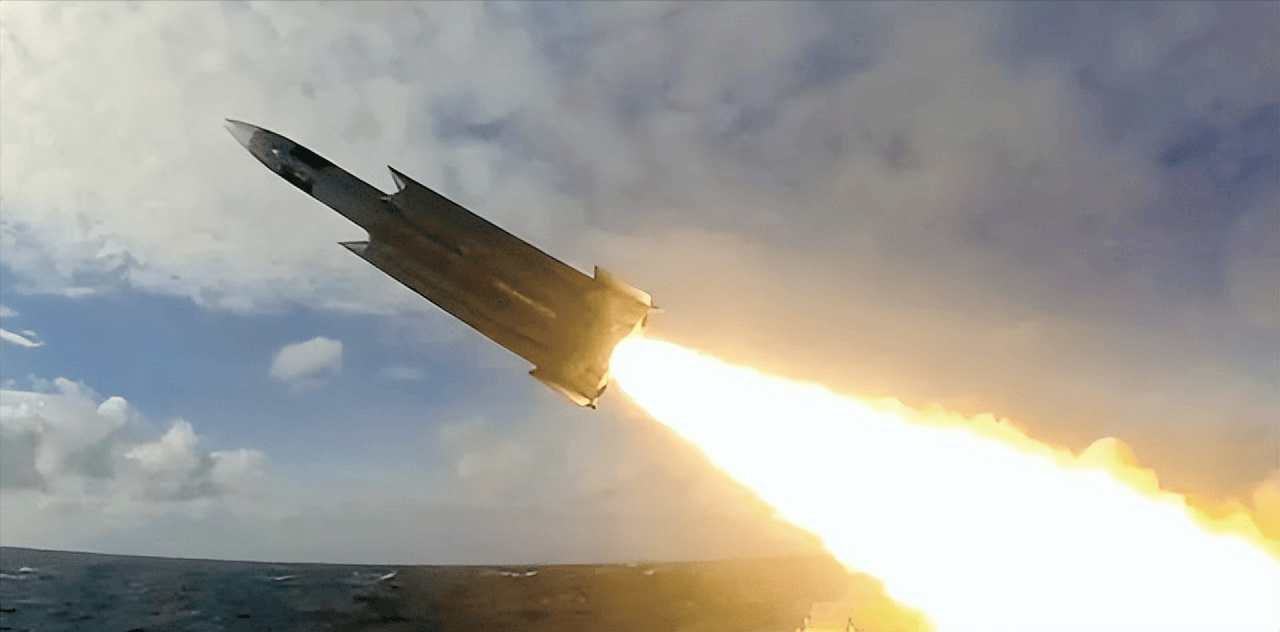 台湾试射“雄风3”空射型，目标直指大陆航母？ (图2)