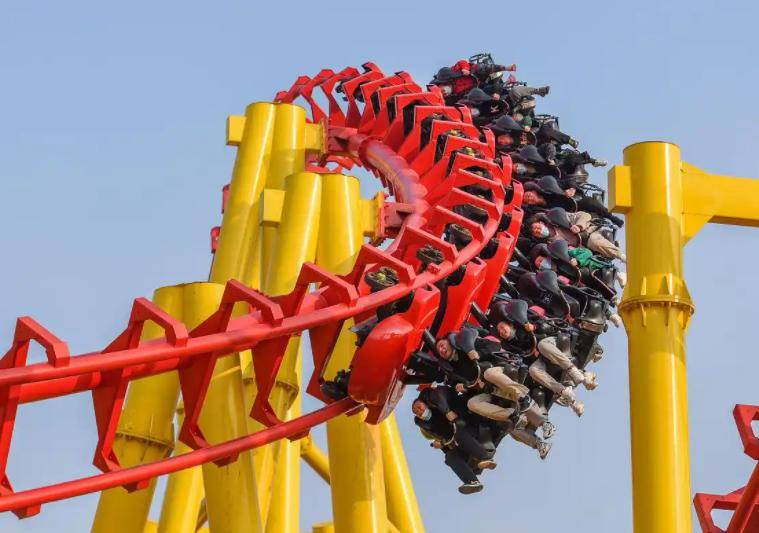 全球游乐园哪家强？前十名中国占了4席，第一名年游客量1个多亿 (图2)