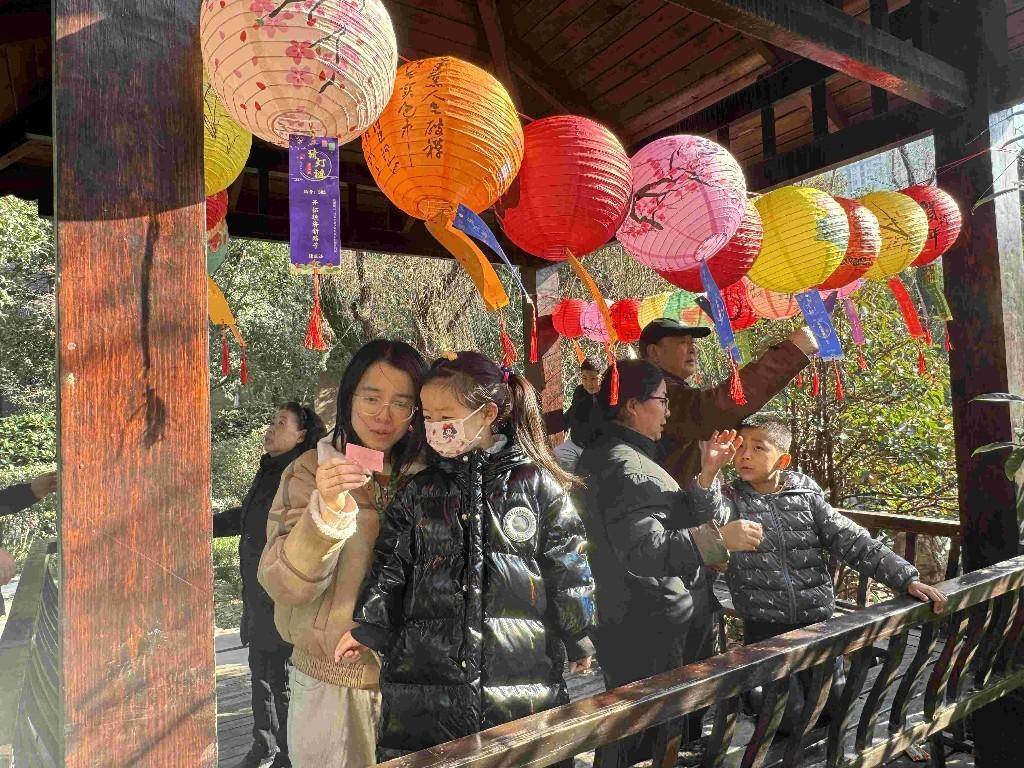 民俗+趣味 社区这场元旦游园会超有料 (图1)