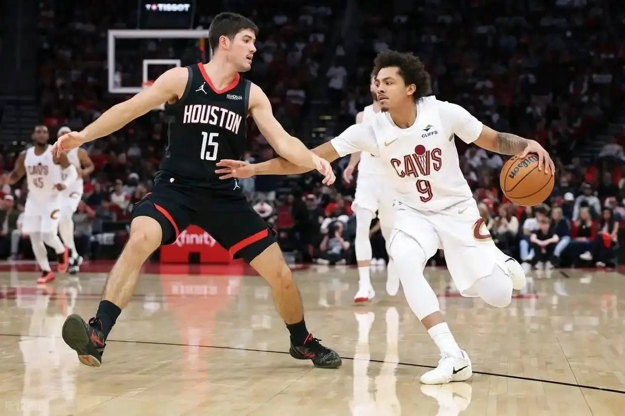 火箭3连胜重返西部第四！赛程红利+核心复出，剑指西部第二，冲冠可期 (图4)