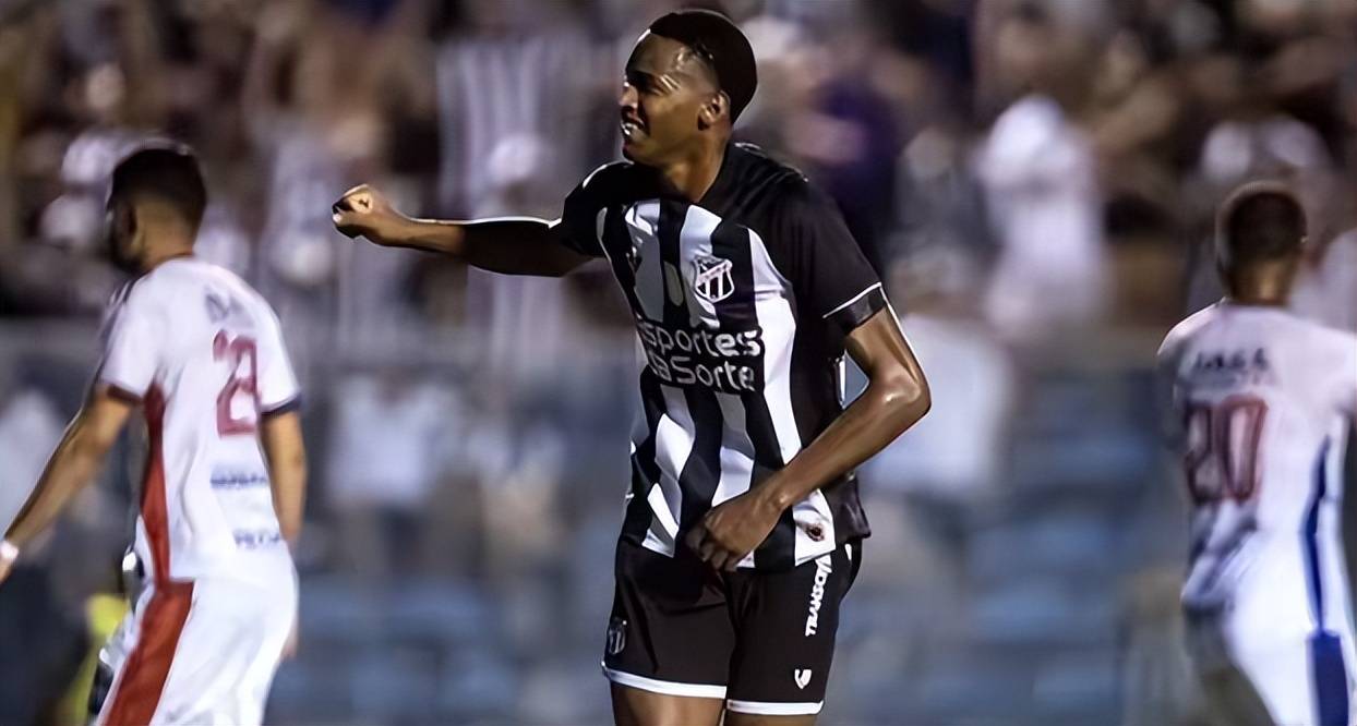 巴甲天才妖锋有望登陆中超,为国养士,5年后归化驰援国足 (图1) 巴甲天才妖锋有望登陆中超,为国养士,5年后归化驰援国足 (图1)