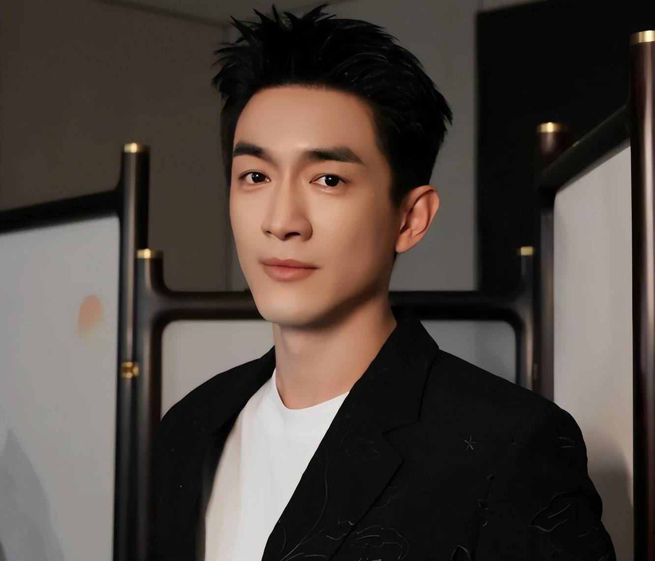 司晓迪事件最全瓜!檀健次私下是舔狗,林更新爱约,张一山最大方 (图2) 司晓迪事件最全瓜!檀健次私下是舔狗,林更新爱约,张一山最大方 (图2)