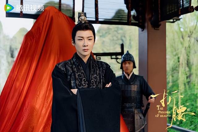 2025热搜男女角色TOP3:《国色芳华》杨紫、李现双双上榜,《折腰》刘宇宁输给他! (图11) 2025热搜男女角色TOP3:《国色芳华》杨紫、李现双双上榜,《折腰》刘宇宁输给他! (图11)