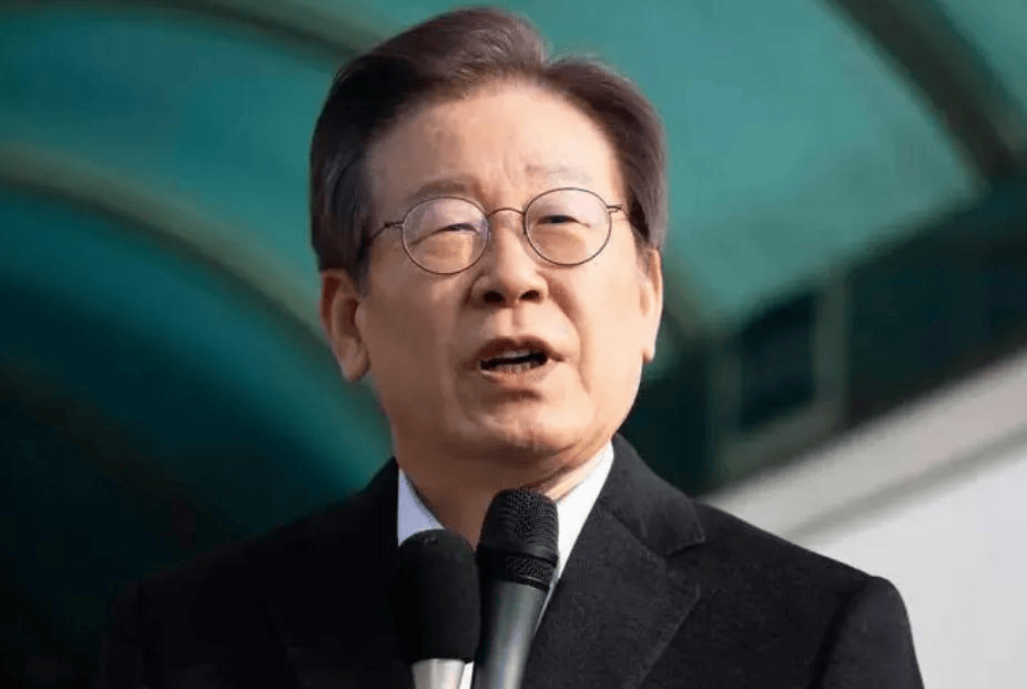 李在明动身访华前，先给了中国一记下马威，高市早苗却笑不出来？ (图3)