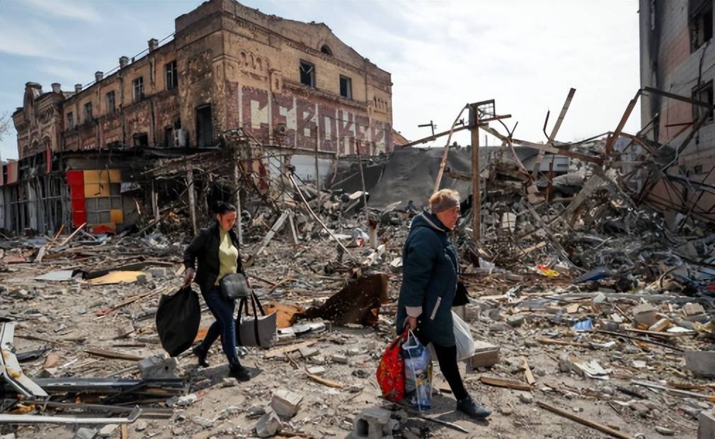 战斗彻底告终,断水断粮两个月,乌军排着队一起向俄军投降 (图12) 战斗彻底告终,断水断粮两个月,乌军排着队一起向俄军投降 (图12)