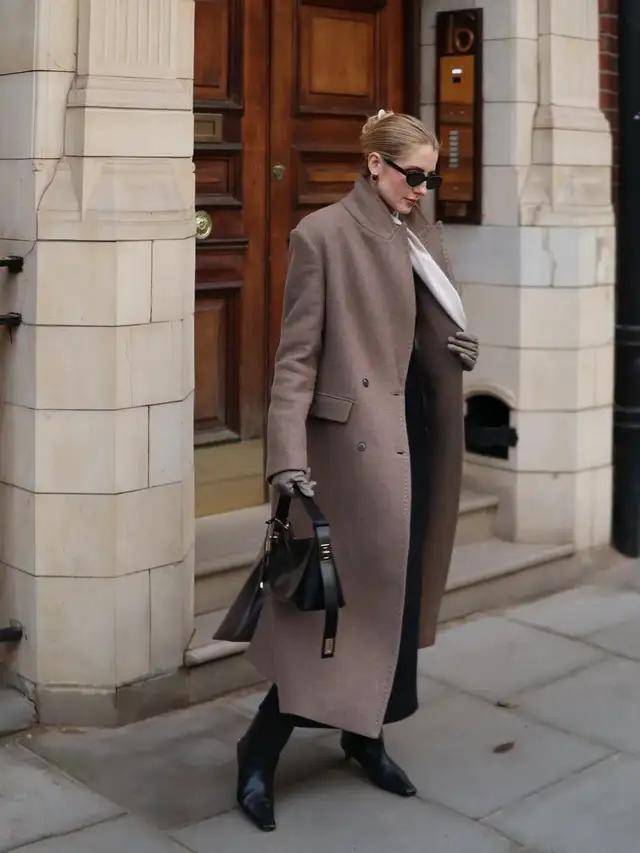 今冬“大衣＋阔腿裤”最火！这么穿美爆了，高级又好看 (图6)