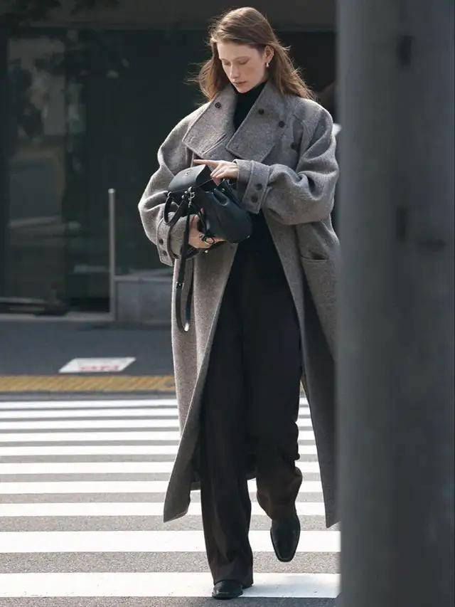 今冬“大衣＋阔腿裤”最火！这么穿美爆了，高级又好看 (图8)